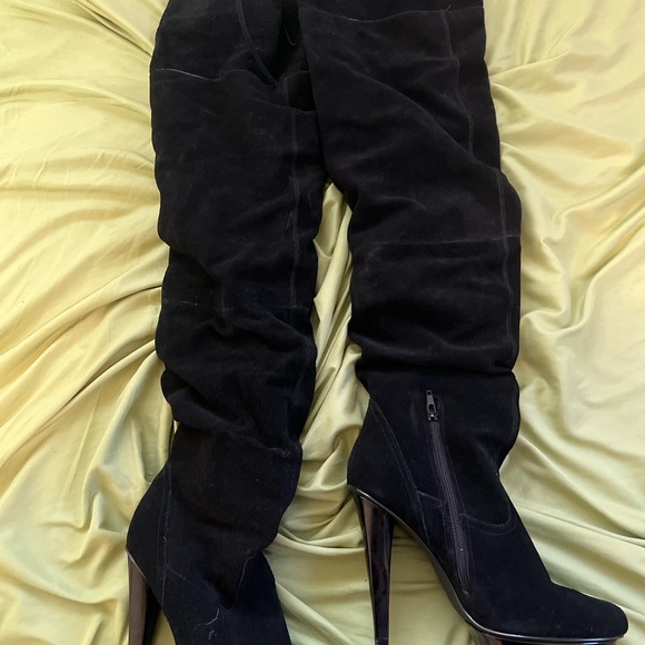 xennon Shoes - Chic Black Over the Knee Boots